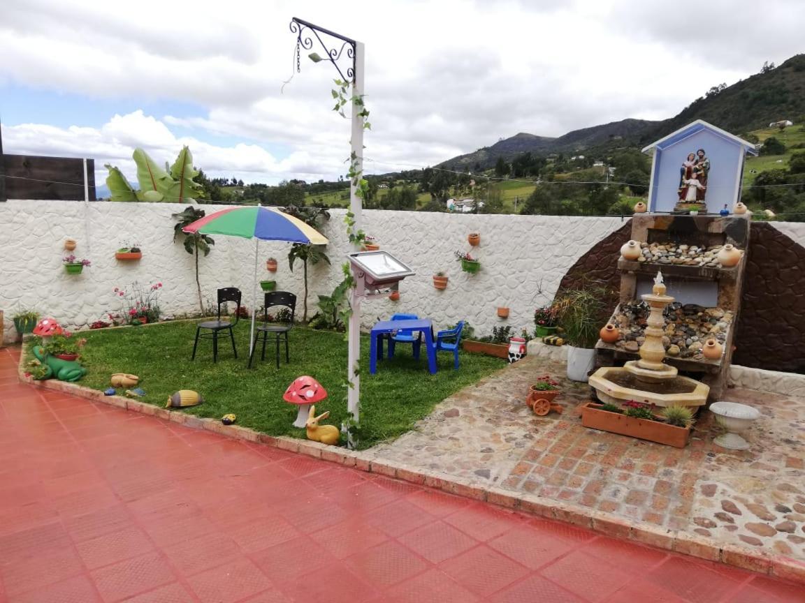 Portal De La Cascada - Mongui Hotel Exterior photo